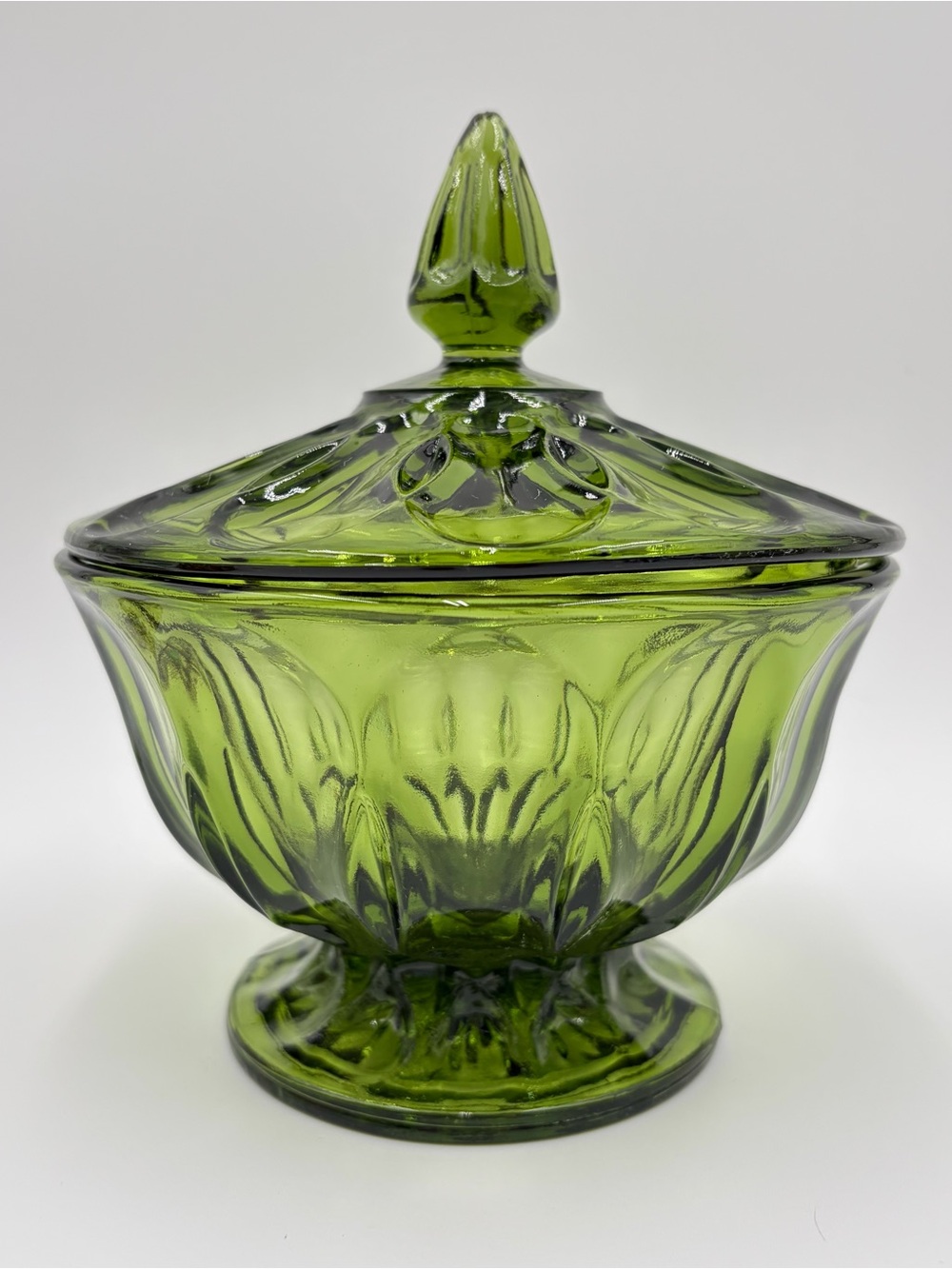Anchor Hocking Fairfield Avocado Green Footed Lidded Pressed Glass Candy Dish